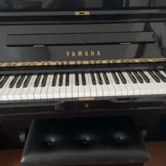 必要な方のところにお届けしたいYAMAHA アップライトピアノ 光沢仕上げ中古品 必要な方のところにお届けしたいYAMAHA アップライトピアノ 光沢仕上げ