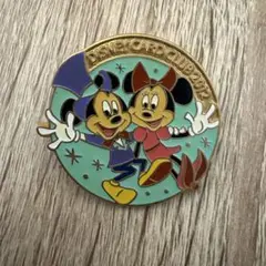 ミッキーミニーピンバッジ