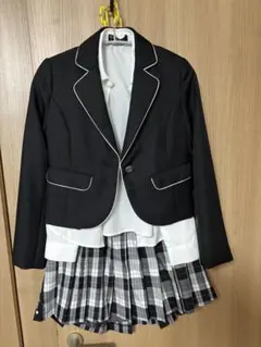 CECIL McBEE 黒いブレザーとチェック柄スカートセット