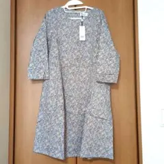 【新品未使用】ポンデシャロン 上品な小花柄 ワンピースのサムネイル