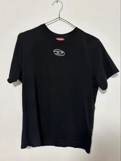 黒のロゴ入り半袖Tシャツ ディーゼル