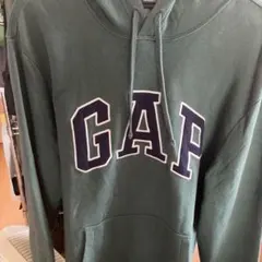 GAPパーカー