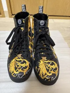 【稀少】VERSACE メデューサ ハイカットスニーカー 美品 稀少】VERSACE メデューサ ハイカットスニーカー 美品 2025年最新