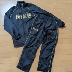 キッズ用　ナイキ　ウィンドブレーカー　上下セット