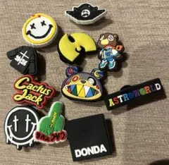 クロックスシビッツ　アクセサリー　トラビス　cactusjack DONDA