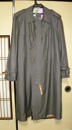グレー ダブルブレスト トレンチコート