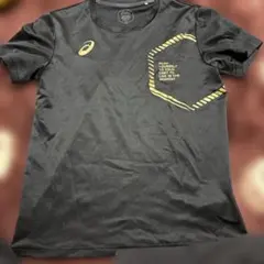 ASICS 黒 スポーツシャツ メッセージ入り