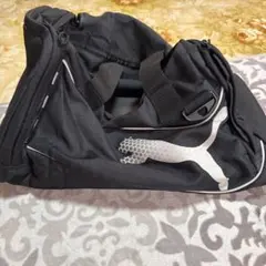 Puma ブラック ボストンバッグ