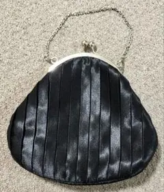 【ジェネリーク】黒 サテン プリーツ パーティーバッグgeneripue