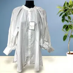 新品　ぽわんと可愛いチュニックブラウス　ボリュームスリーブM