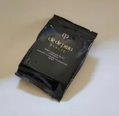 クレドポー ポーテ　タンクッションエクラ ルミヌ　オークル00