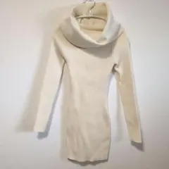 美シルエット オフタートル リブニットワンピース M アイボリー タイト 上品