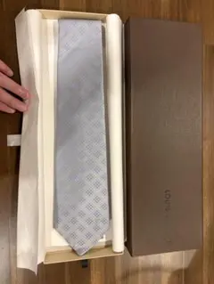 Item thumbnail for item ec03e4d6-6134-4507-a1cf-c7a63333fecb