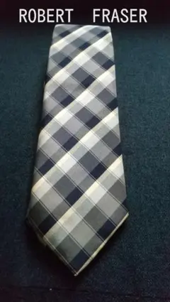 グレー ネクタイ