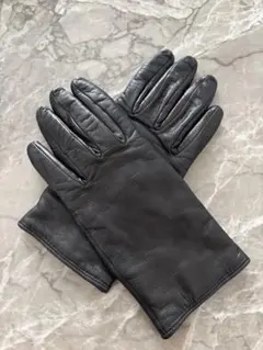 BALENCIAGA（バレンシアガ）レザーグローブ 上質素材の大人の