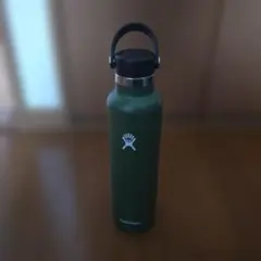ハイドロフラスク　カーキ　水筒のサムネイル