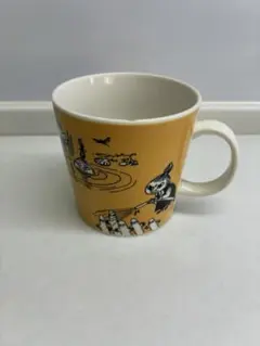 アラビア旧ロゴ　ムーミン　マグカップ オレンジ