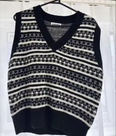 SHEIN シーイン GANGWEI ニットベスト　Vネック