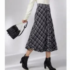 【新品タグ付き】タータンチェック柄ツイードフレアスカート
