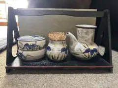 特選陶器　陶器の調味料セット 青い花柄 スタンド付き