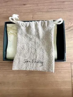 Sara Finchley 巾着とケースのみ