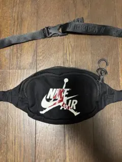 Nike AIR JORDAN ボディバッグ