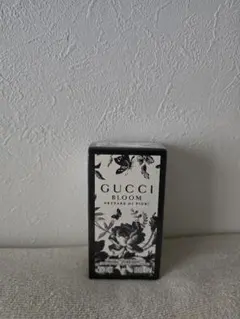 新品 Gucci Bloom ネッターレ ディ フィオーリ 30mlのサムネイル