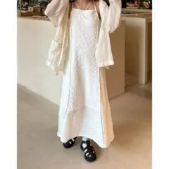 新品　Geera 　ジャガード　ワンピース　ホワイト　白　ロング　キャミソールのサムネイル