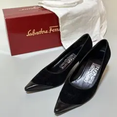 Salvatore Ferragamo フェラガモ ガンチーニ ヒール パンプスのサムネイル