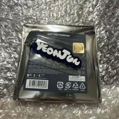 TXT ACT : TOMORROW アクリルチャーム　ヨンジュン