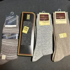 【新品未使用】DAKS メンズソックス ラムウール　靴下　4点セットのサムネイル