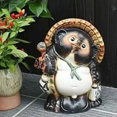 【滋賀の伝統工芸品】信楽焼　たぬき　8号サイズ　開運　置物