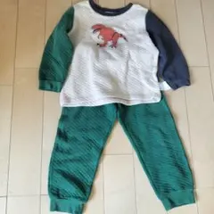UNIQLO 恐竜パジャマ 110cm
