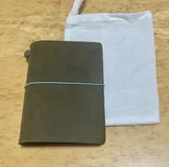 トラベラーズノート パスポートサイズ オリーブ