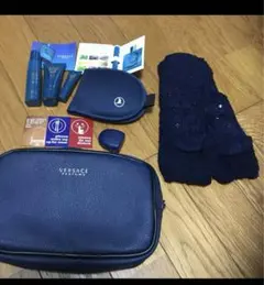 ヴェルサーチェ　ビジネスクラス アメニティ VERSACE ポーチのサムネイル