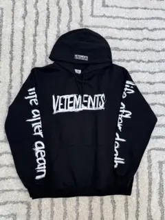超美品VETEMENTS WORLDTOUR HOODIE スウェット パーカー - メルカリ