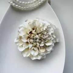 《再お値下げ》コサージュ　クリームホワイト③卒業式 入学式 　ハンドメイド