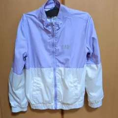 GAP　140センチ　ウインドブレーカー