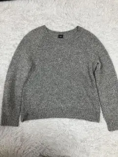美品　GAP グレー ニットセーター Mサイズ　スリットあり　ユニセックス