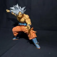 孫悟空 フィギュア 戦闘ポーズ