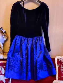 ローラアシュレイ 黒ベルベット×青タフタ生地パーティードレス