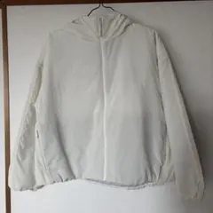 UNIQLO ライトパデットパーカ ホワイト