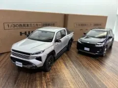 トヨタ ハイラックス シルバーメタリック カラーサンプルミニカー 1/30