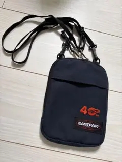Eastpak BUDDYショルダーバッグ サコッシュ美品のサムネイル