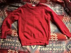 赤い長袖ニットセーター(表記Mですが、Sの方に丁度いいサイズ)