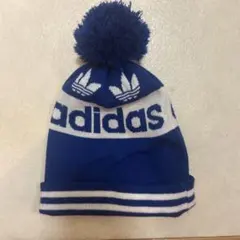 adidas ニット帽 ボンボン付き