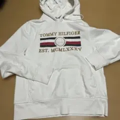トミー　TOMMY HILFIGER ホワイト パーカー　レディース　Sサイズ