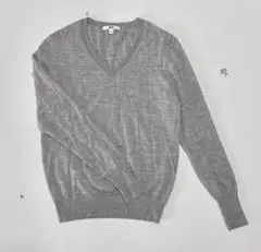 UNIQLO グレー Vネック セーター L