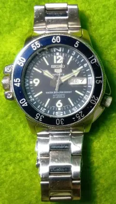 SEIKO 5 SPORTS　海外向けモデル　 自動巻き腕時計