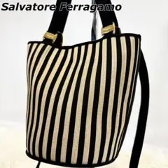 美品/希少✨フェラガモ 2WAY ショルダーバッグ ガンチーニ ロゴゴールド金具